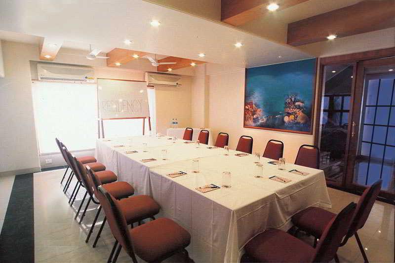 Hotel Imperial Executive, Andheri Mumbai Ngoại thất bức ảnh