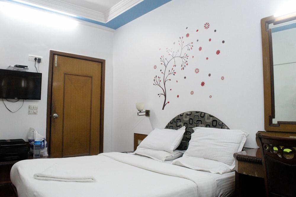 Hotel Imperial Executive, Andheri Mumbai Ngoại thất bức ảnh