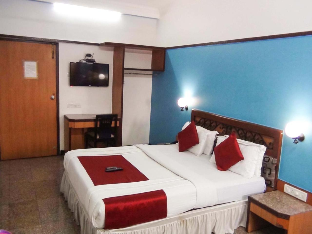Hotel Imperial Executive, Andheri Mumbai Ngoại thất bức ảnh
