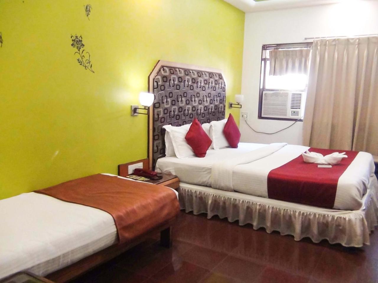 Hotel Imperial Executive, Andheri Mumbai Ngoại thất bức ảnh
