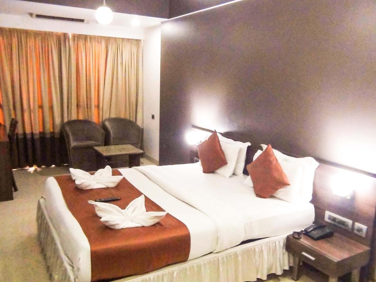 Hotel Imperial Executive, Andheri Mumbai Ngoại thất bức ảnh
