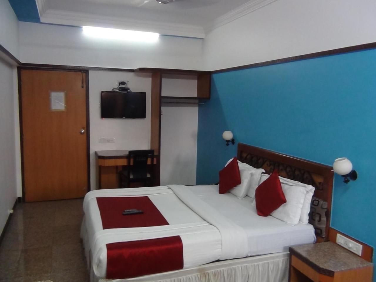 Hotel Imperial Executive, Andheri Mumbai Ngoại thất bức ảnh