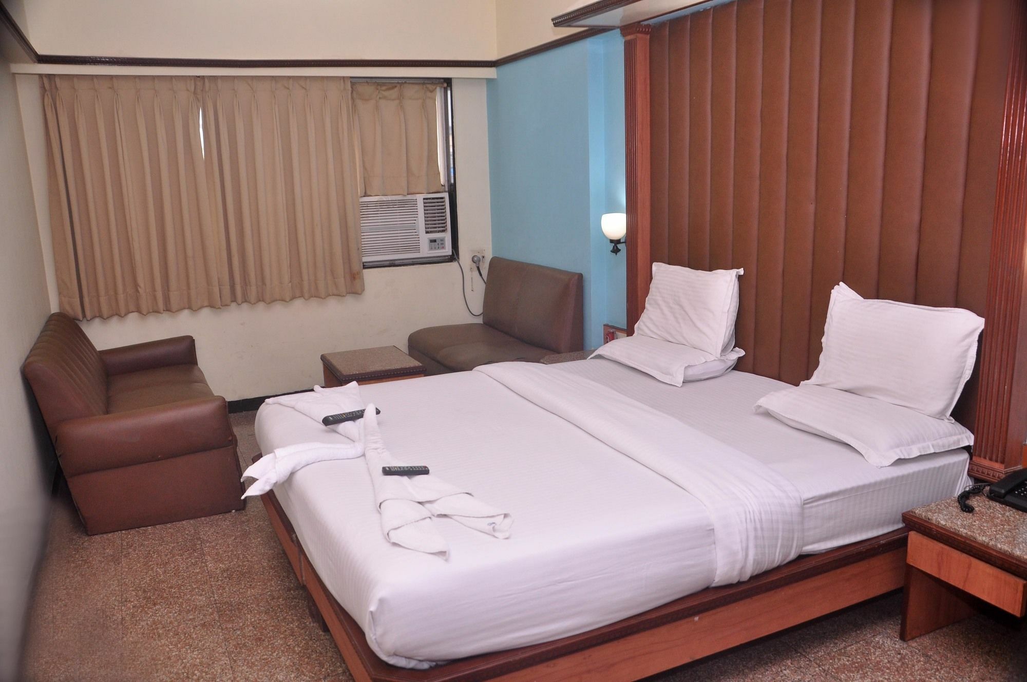 Hotel Imperial Executive, Andheri Mumbai Ngoại thất bức ảnh